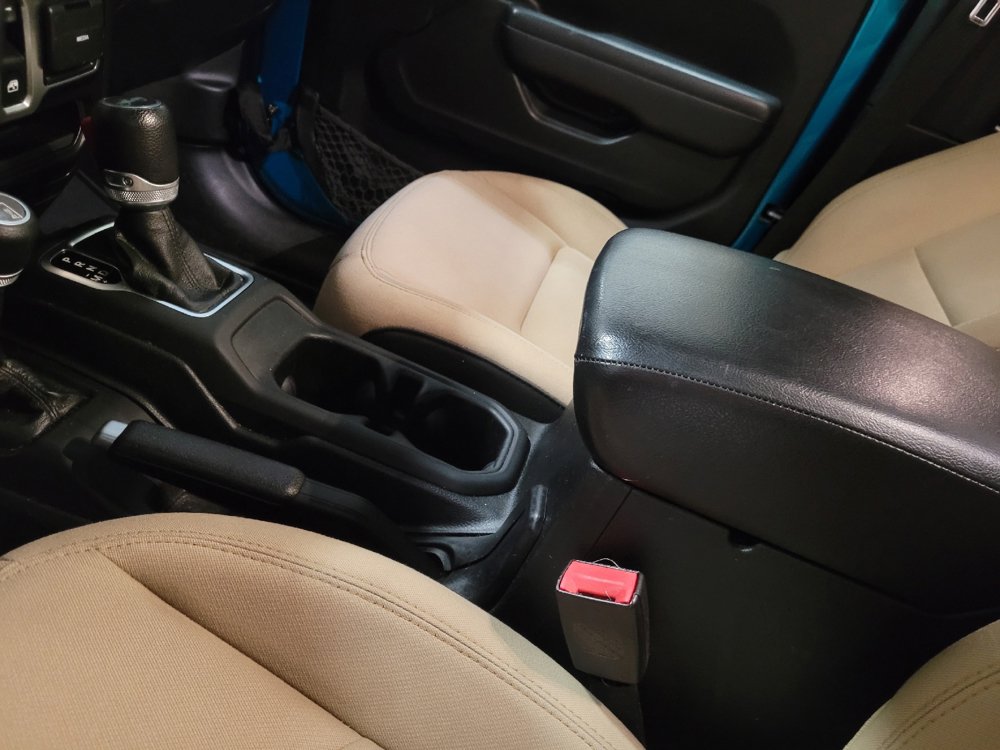 Used 2020 Jeep Wrangler Sport image 26