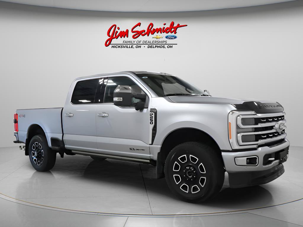Used 2023 Ford F250 Platinum AWD/4WD image 2