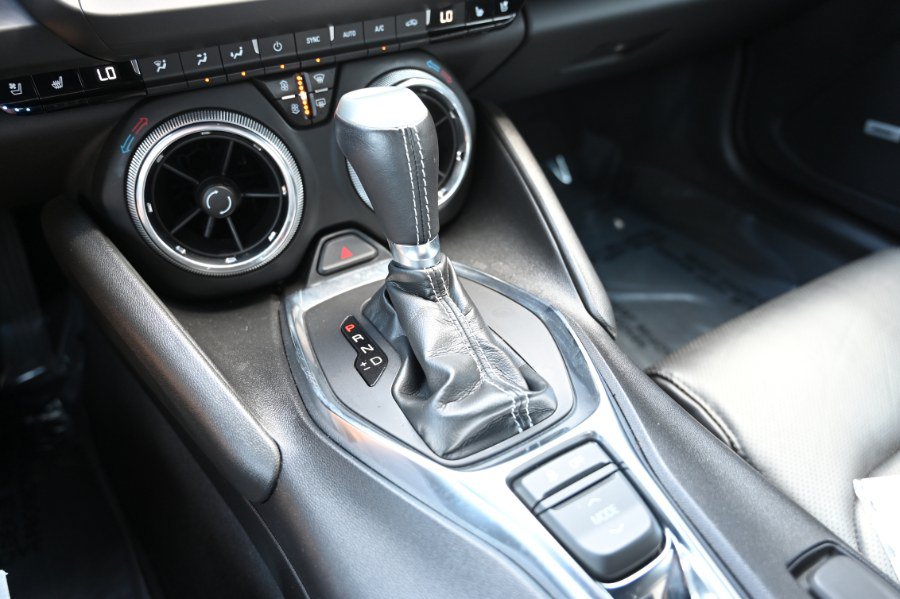 Used 2022 Chevrolet Camaro LT w/ Technology Package RWD image 26