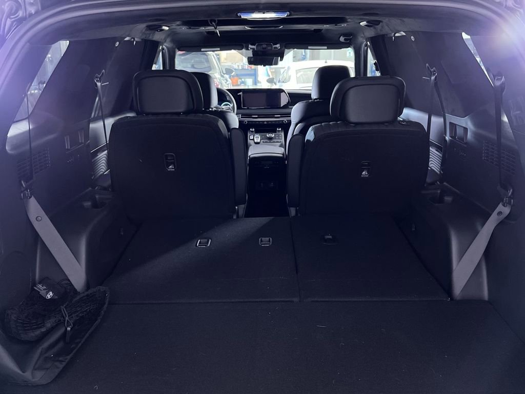 Used 2025 Hyundai Palisade Calligraphy image 26