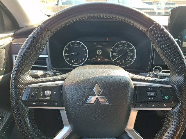 Used 2023 Mitsubishi Outlander SE AWD/4WD image 21