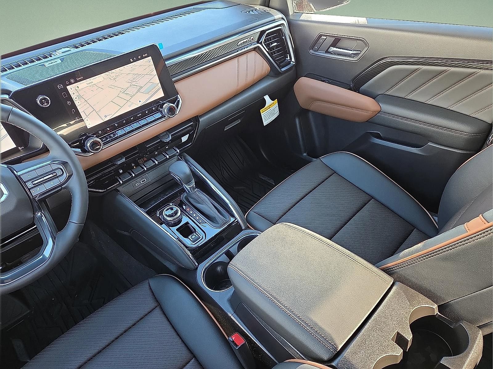 New 2026 GMC Canyon AT4 w/ Technology Plus Package AWD/4WD image 12