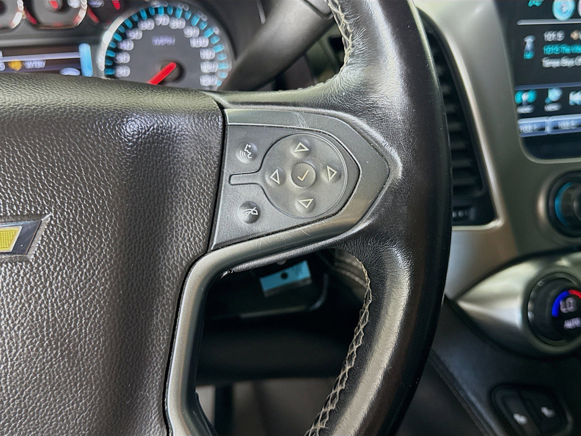 Used 2019 Chevrolet Tahoe LT image 15