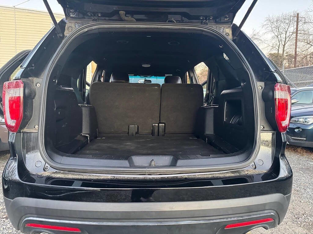 Used 2016 Ford Explorer Police Interceptor Utility AWD image 9