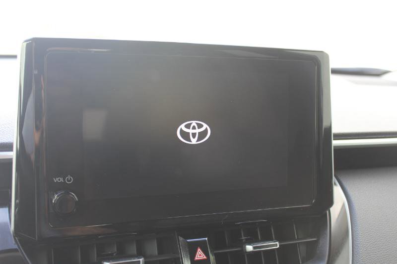 Used 2024 Toyota Corolla Cross XLE w/ Convenience Package image 30