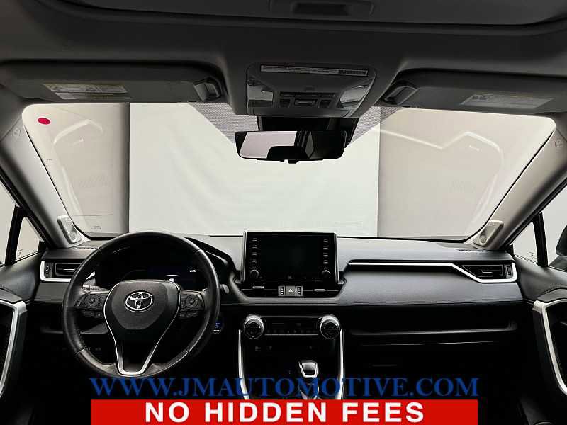 Used 2021 Toyota RAV4 Limited image 12