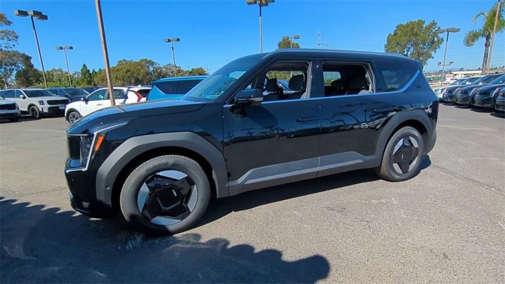 New 2026 Kia EV9 GT-Line image 7
