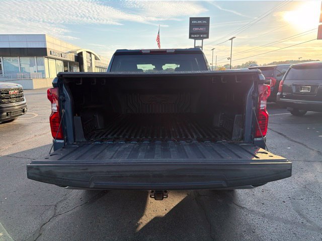 Used 2024 Chevrolet Silverado 1500 LT AWD/4WD image 5