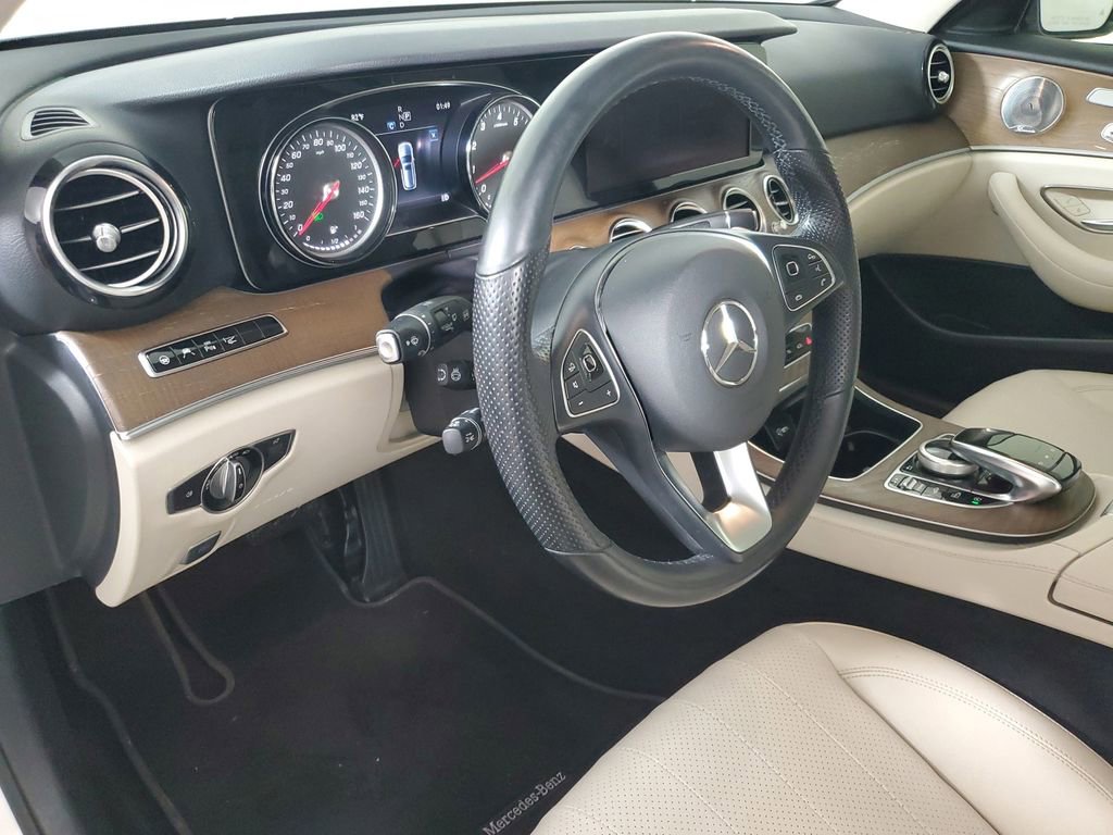 Used 2018 Mercedes-Benz E 400 4MATIC Wagon image 24