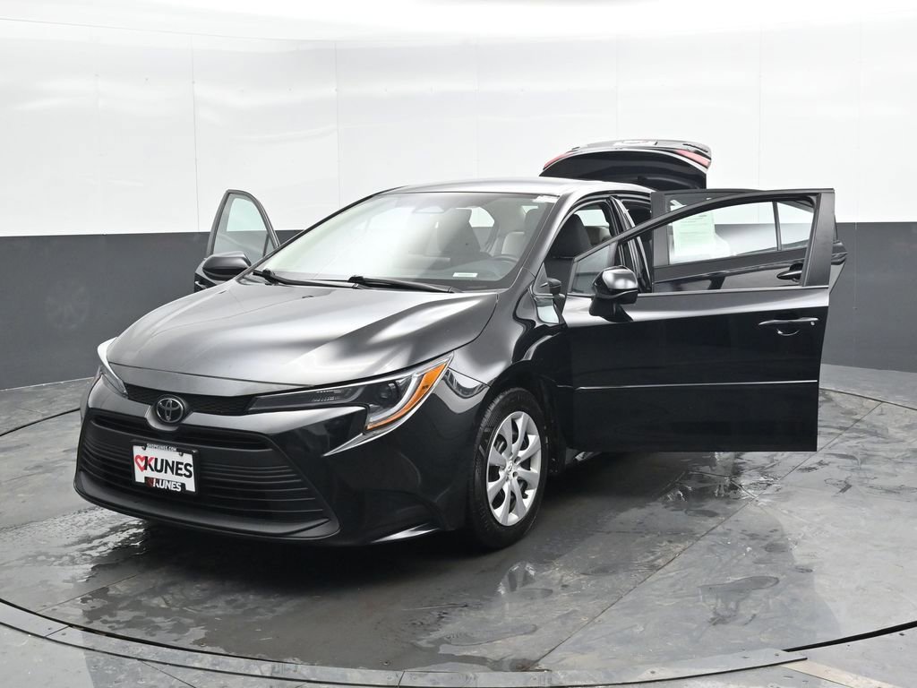 Used 2024 Toyota Corolla LE image 51