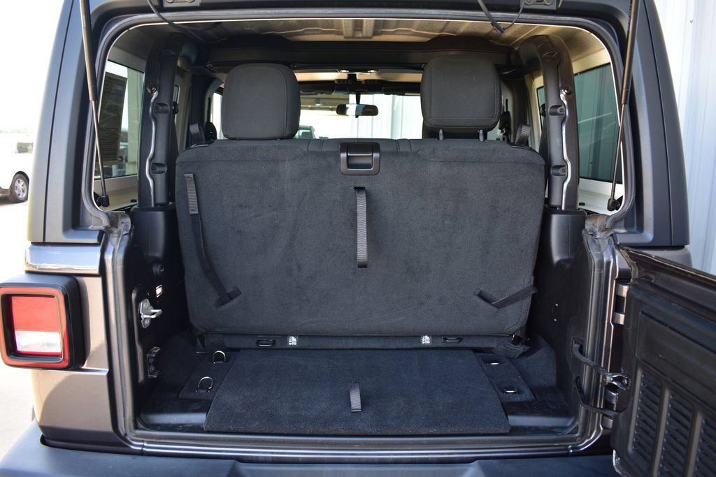 Used 2020 Jeep Wrangler Sport AWD/4WD image 21