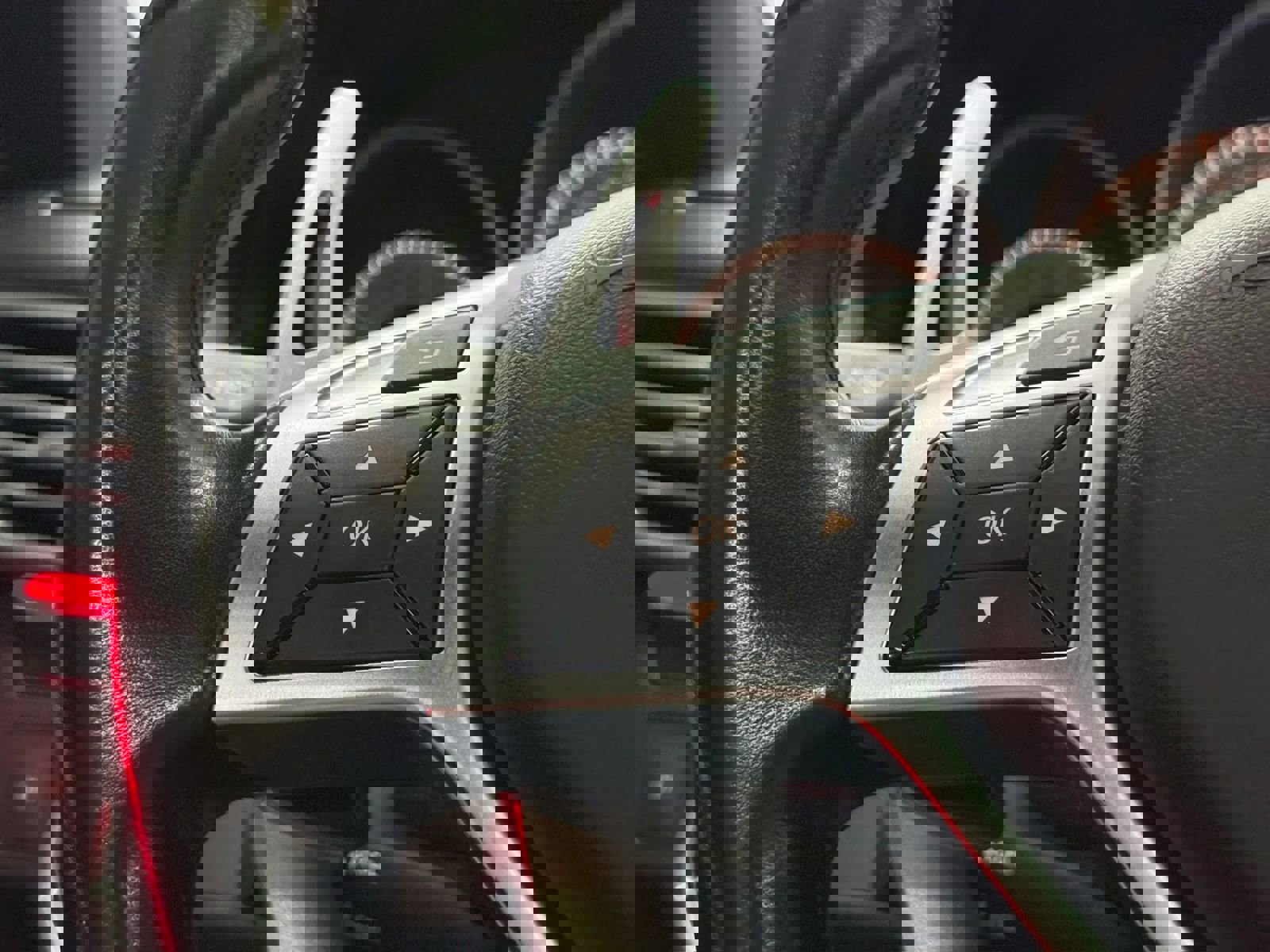 Used 2017 Mercedes-Benz E 400 4MATIC Coupe image 24