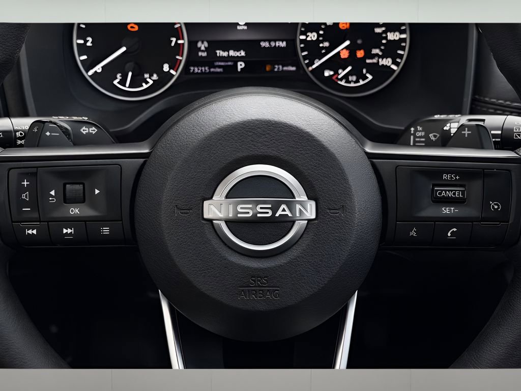 Used 2023 Nissan Rogue S image 10