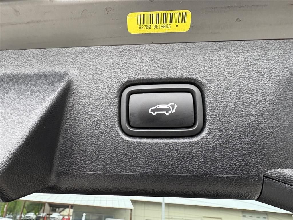 Used 2025 Hyundai Tucson SEL FWD image 24