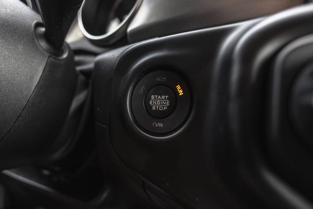 Used 2023 Jeep Wrangler Unlimited Rubicon 4xe w/ Cold Weather Group AWD/4WD image 14