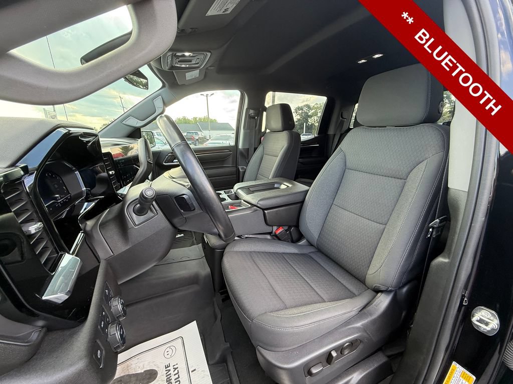 Used 2023 Chevrolet Silverado 1500 LT AWD/4WD image 15