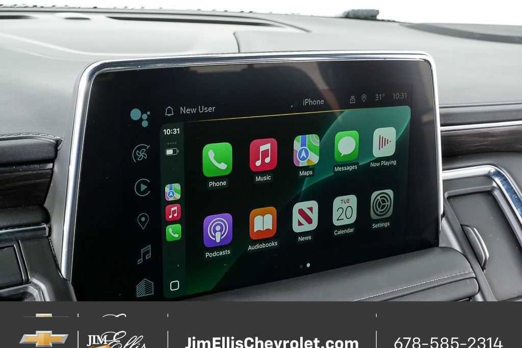 Certified 2024 Chevrolet Suburban LT RWD image 16
