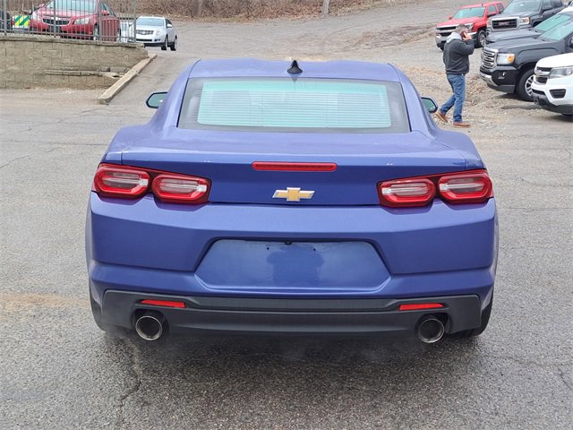 Used 2023 Chevrolet Camaro LT image 4