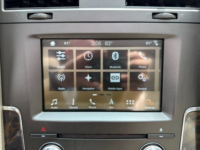 Used 2017 Lincoln Navigator Select AWD/4WD image 27