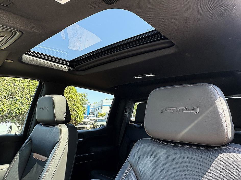 Used 2020 GMC Sierra 1500 AT4 w/ AT4 Premium Package AWD/4WD image 18