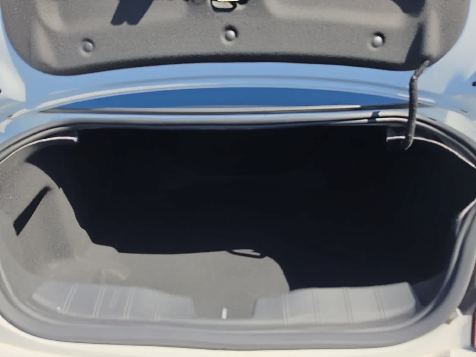 Used 2018 Chevrolet Camaro SS RWD image 14