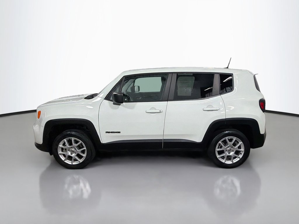 Used 2023 Jeep Renegade Latitude AWD/4WD image 6