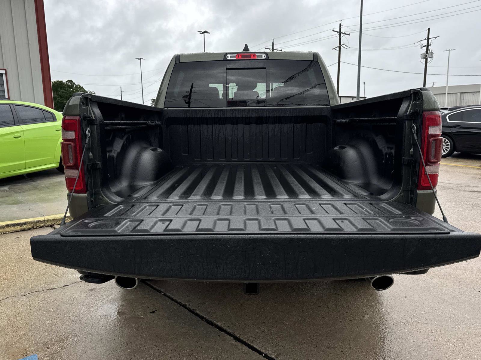 Used 2021 RAM 1500 Laramie AWD/4WD image 8