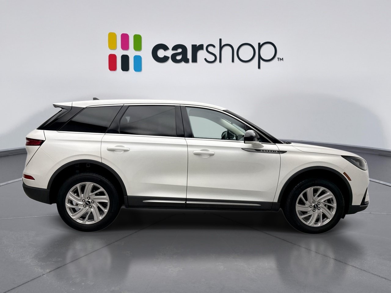 Used 2024 Lincoln Corsair AWD image 6