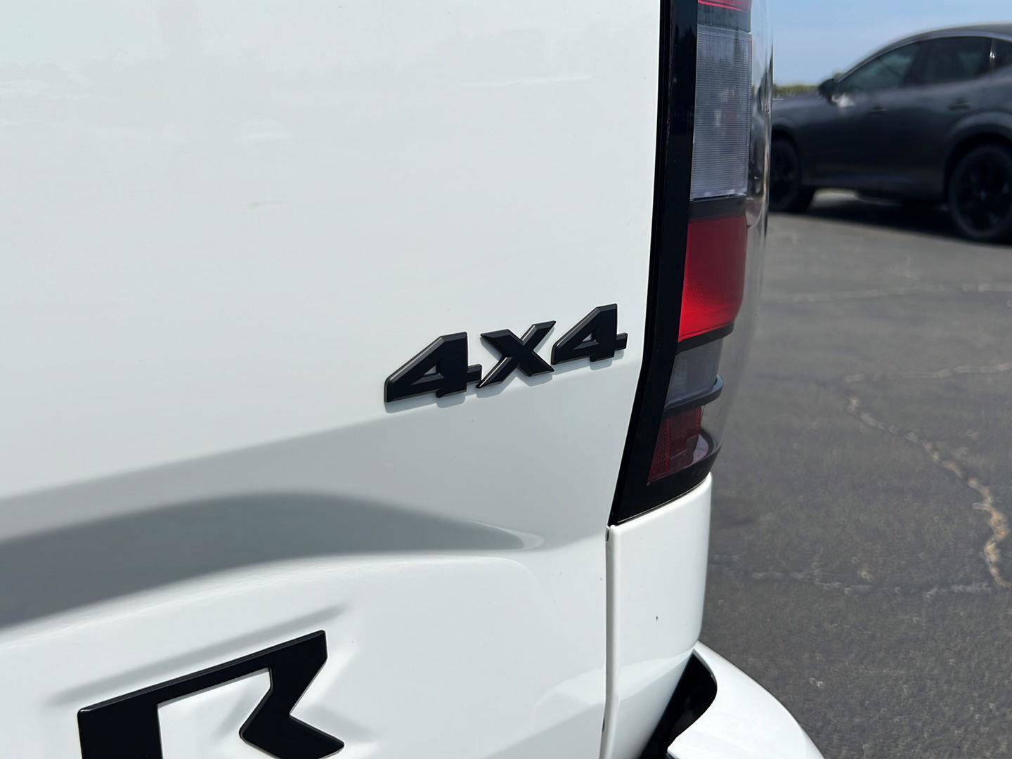 New 2026 Nissan Frontier SV image 10