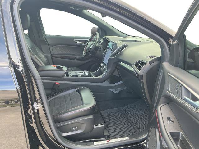 Certified 2024 Ford Edge ST-Line AWD/4WD image 26