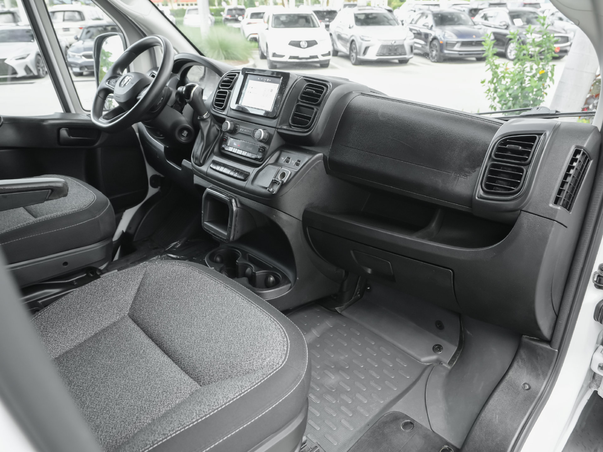 Used 2022 RAM ProMaster 2500 FWD image 5
