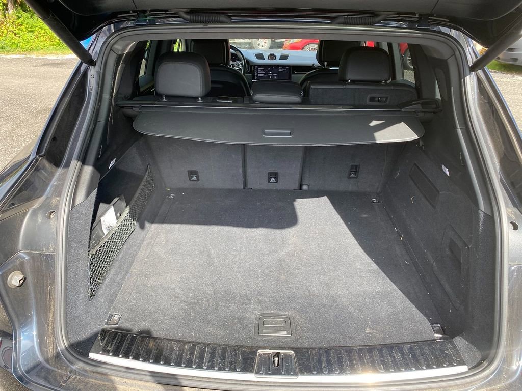 Used 2019 Porsche Cayenne image 26