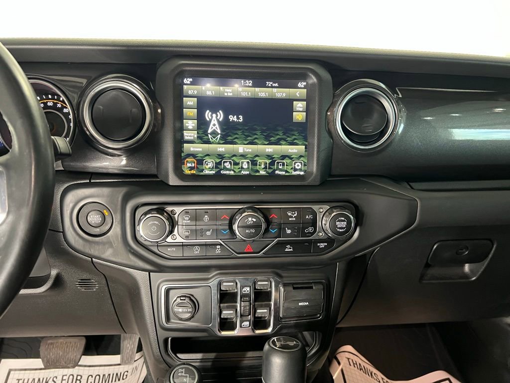 Used 2022 Jeep Wrangler Unlimited Sahara image 11