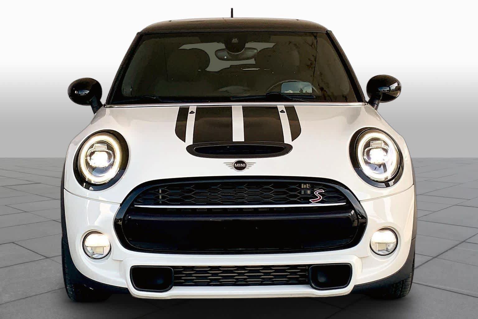Used 2019 MINI Cooper S w/ Signature Upholstery Package FWD image 4