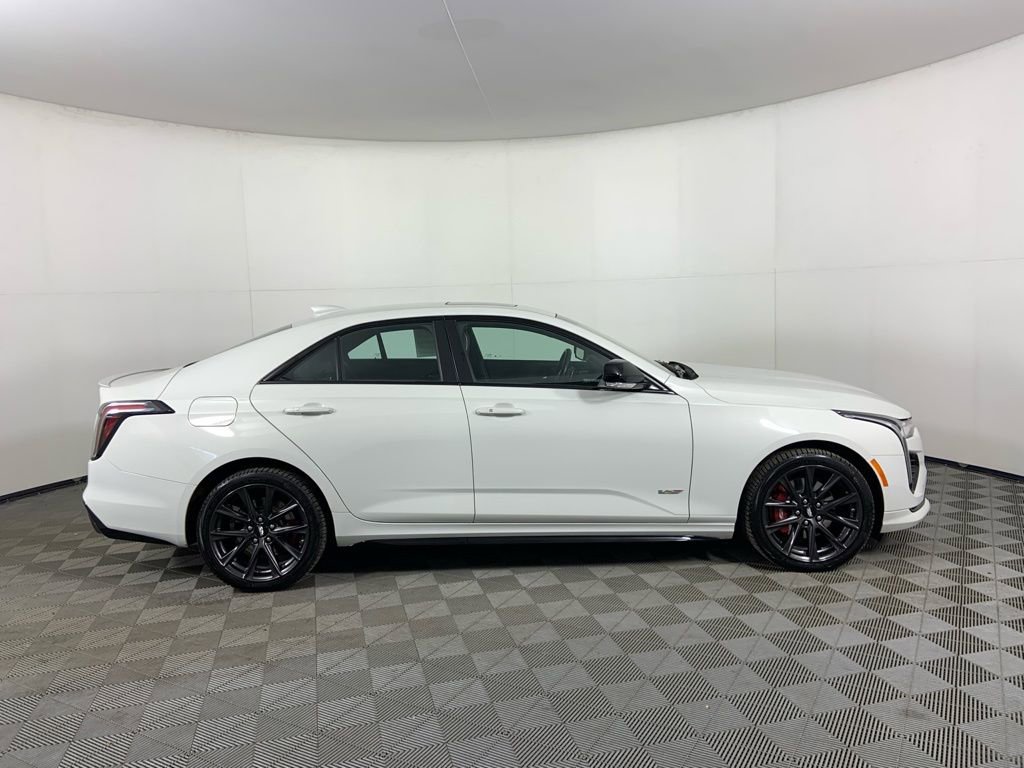 Used 2022 Cadillac CT4 V w/ Technology Package image 2