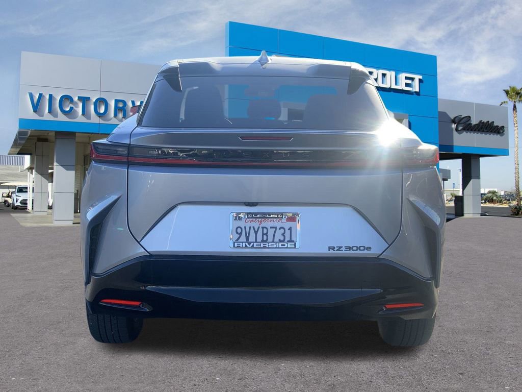 Used 2025 Lexus RZ 300e image 5