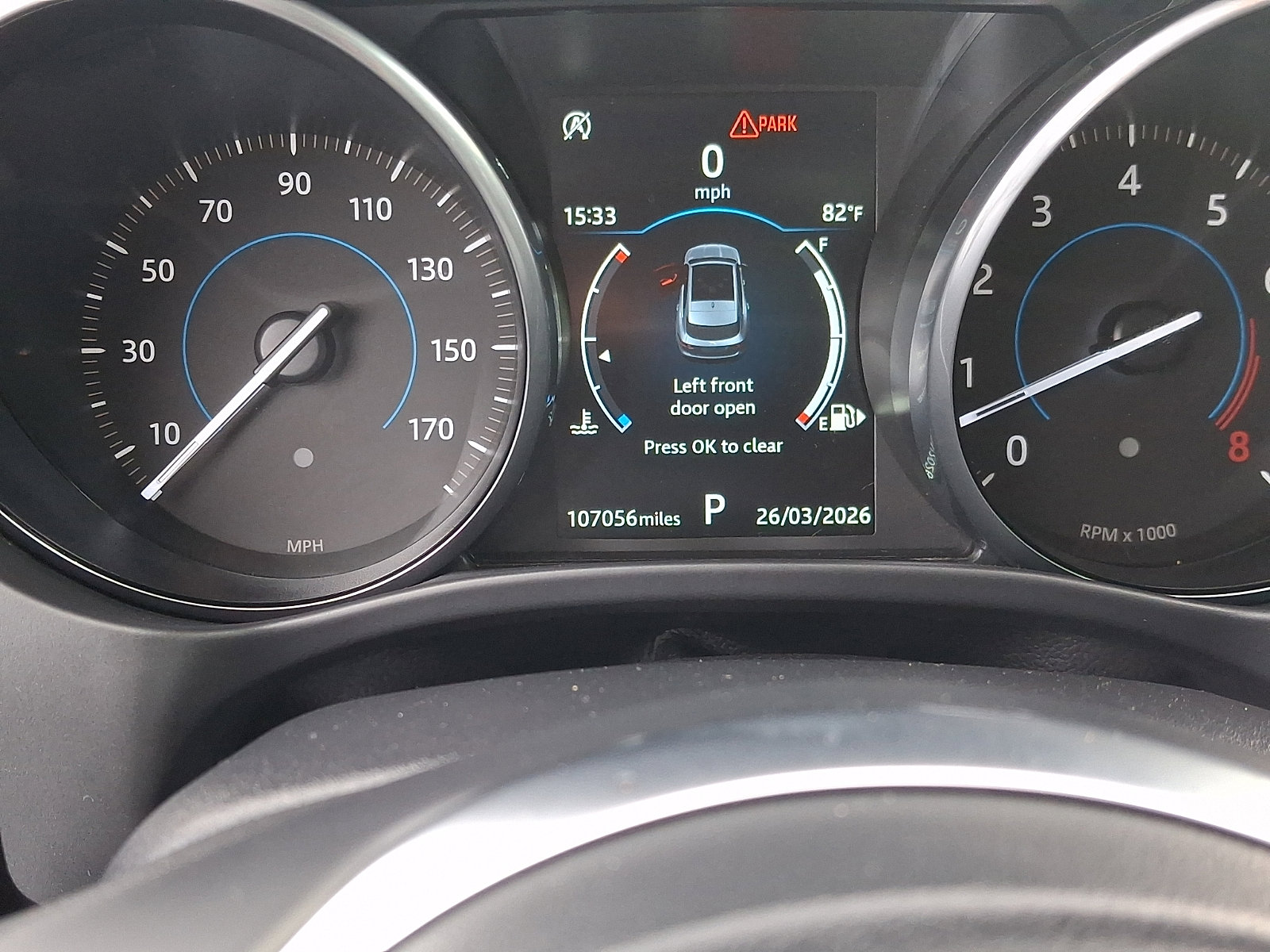 Used 2018 Jaguar F-PACE R-Sport image 20