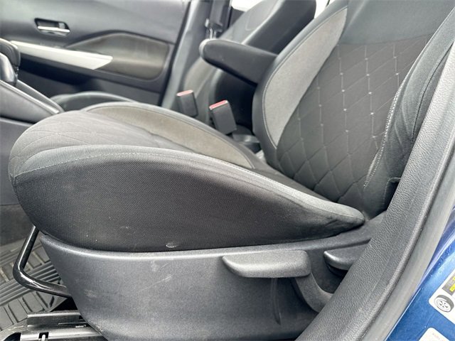 Used 2020 Nissan Kicks SV image 12