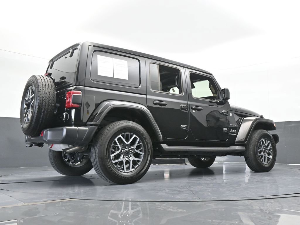 Used 2024 Jeep Wrangler Sahara image 55
