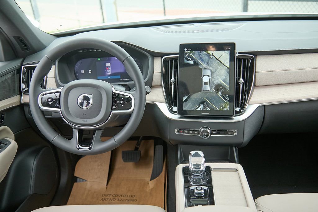 New 2026 Volvo XC90 B6 Plus w/ Protection Package Premier image 27