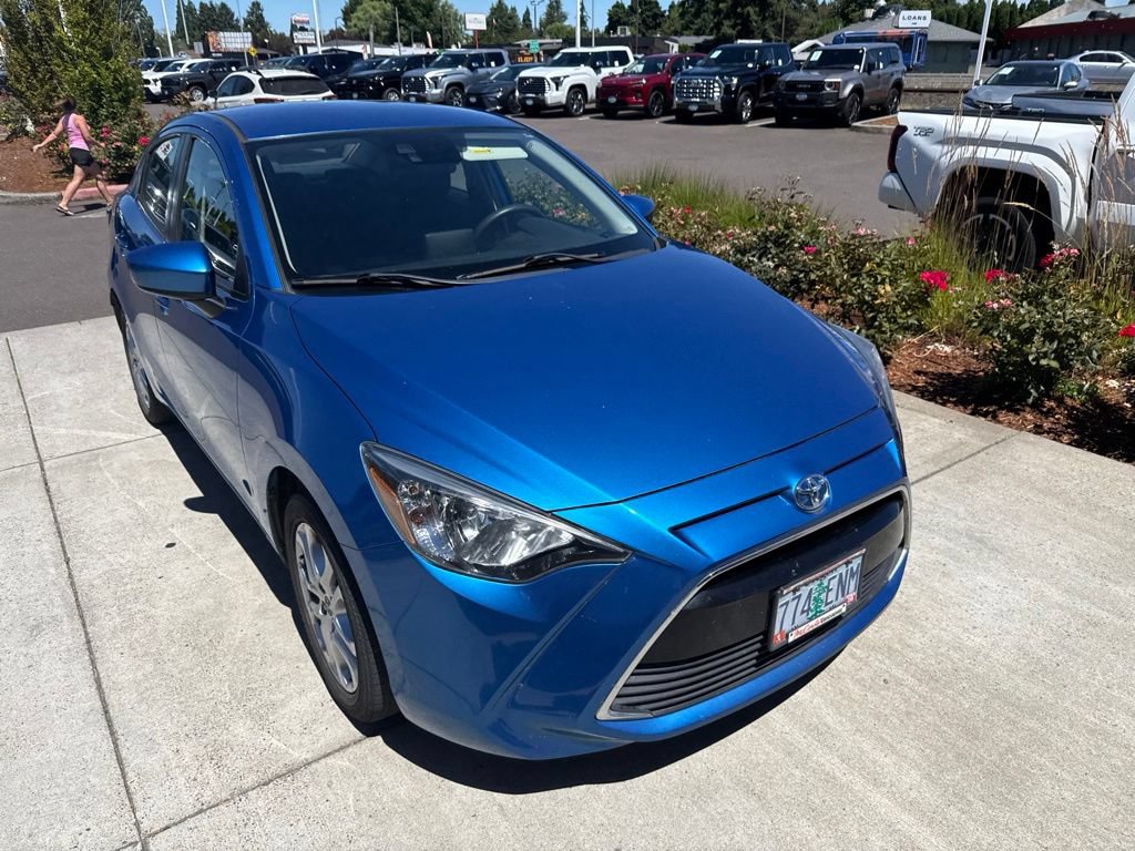 Used 2018 Toyota Yaris iA FWD image 2
