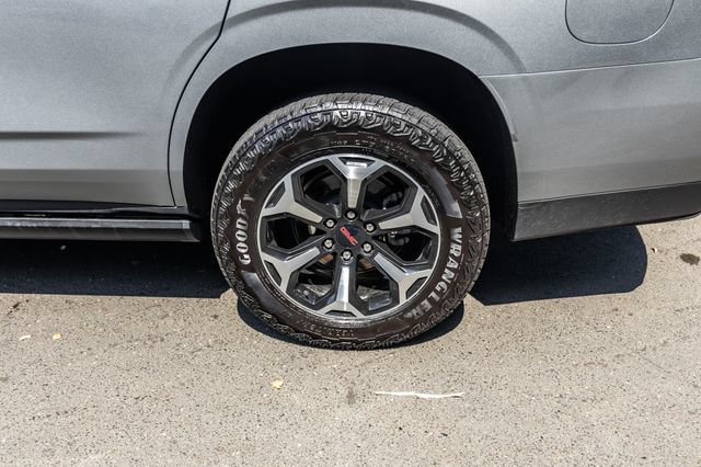 Used 2026 GMC Yukon AT4 w/ AT4 Premium Plus Package AWD/4WD image 13