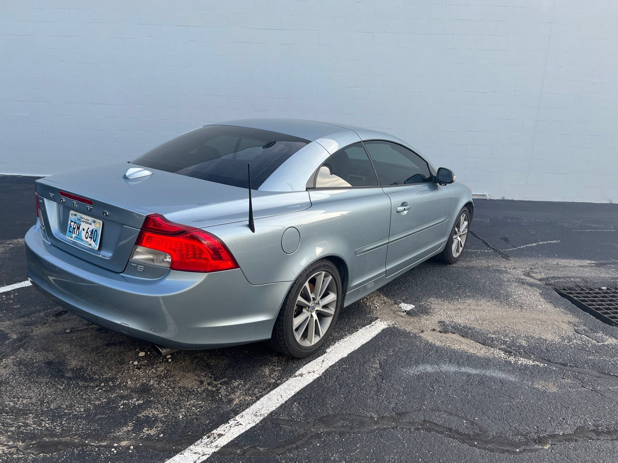 Used 2013 Volvo C70 T5 w/ Climate Pkg FWD image 3