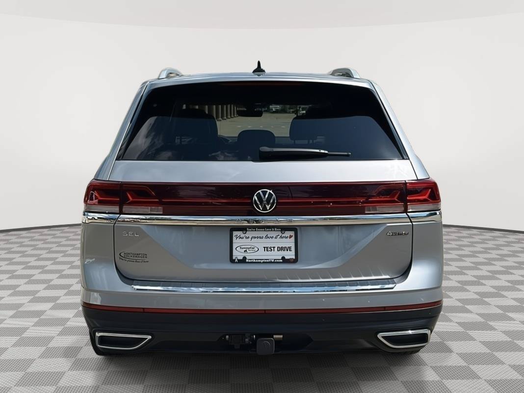 Used 2024 Volkswagen Atlas SEL AWD/4WD image 6