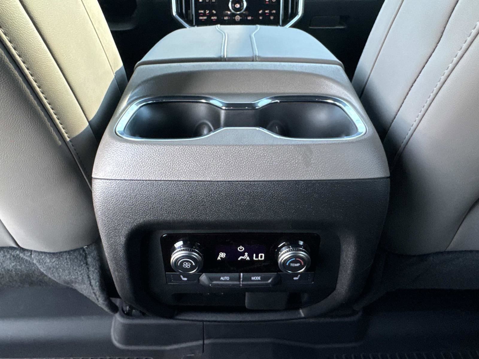 New 2026 GMC Acadia Elevation w/ Elevation Premium Package image 18