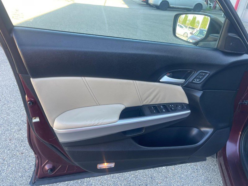 Used 2013 Honda Crosstour EX-L image 18