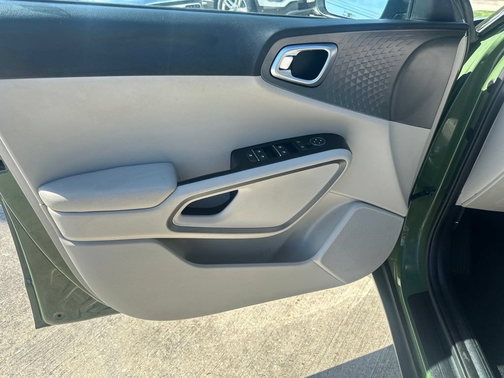 Used 2020 Kia Soul EX FWD image 9