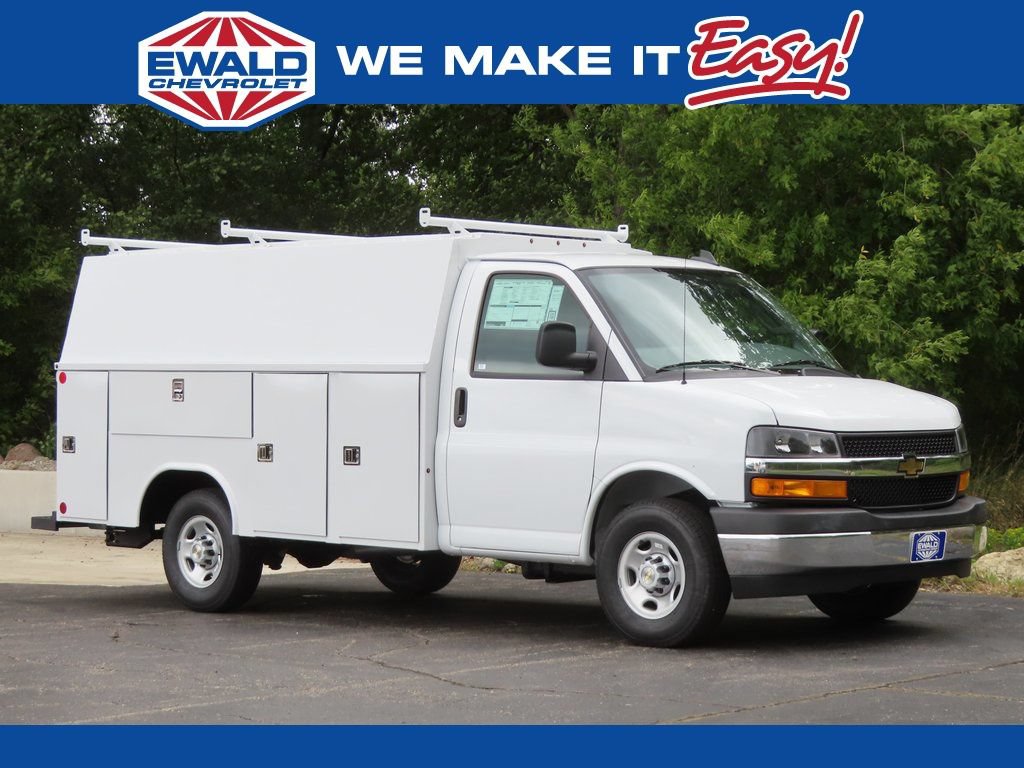 New 2025 Chevrolet Express 3500 w/ Power Convenience Package