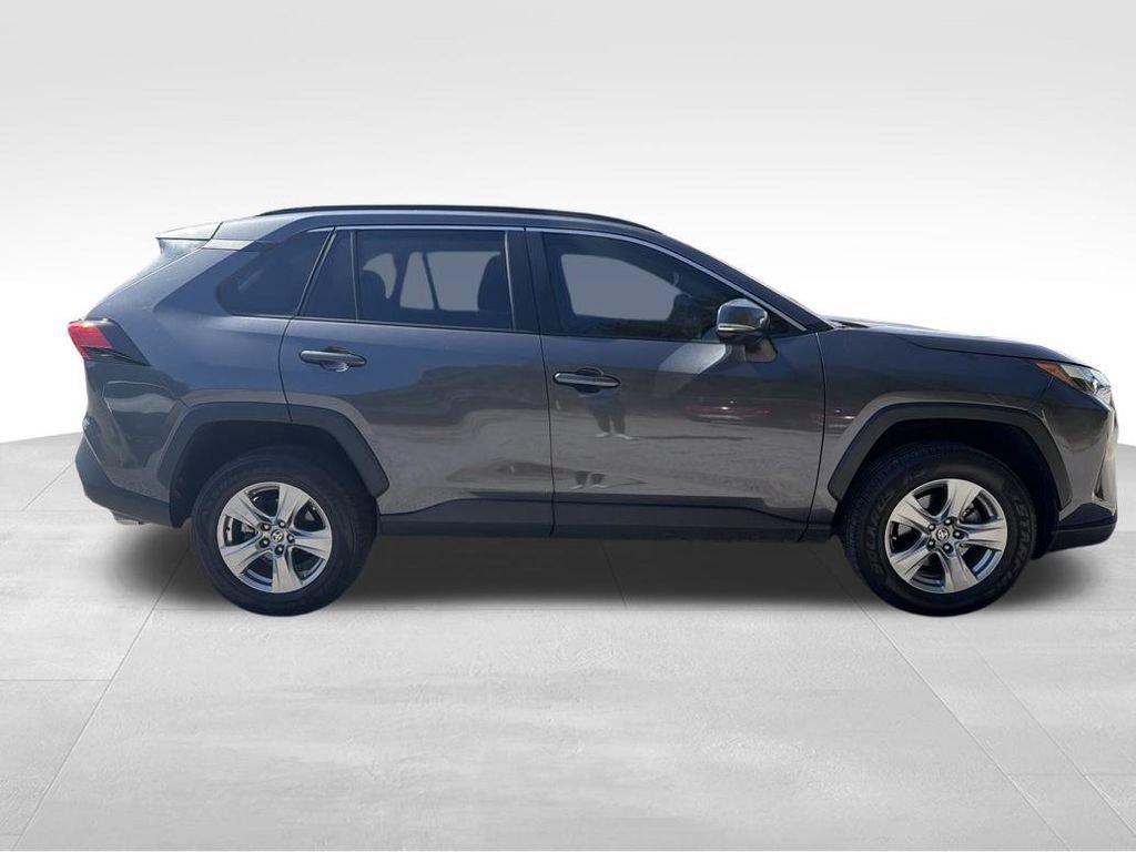 Used 2023 Toyota RAV4 XLE FWD image 17