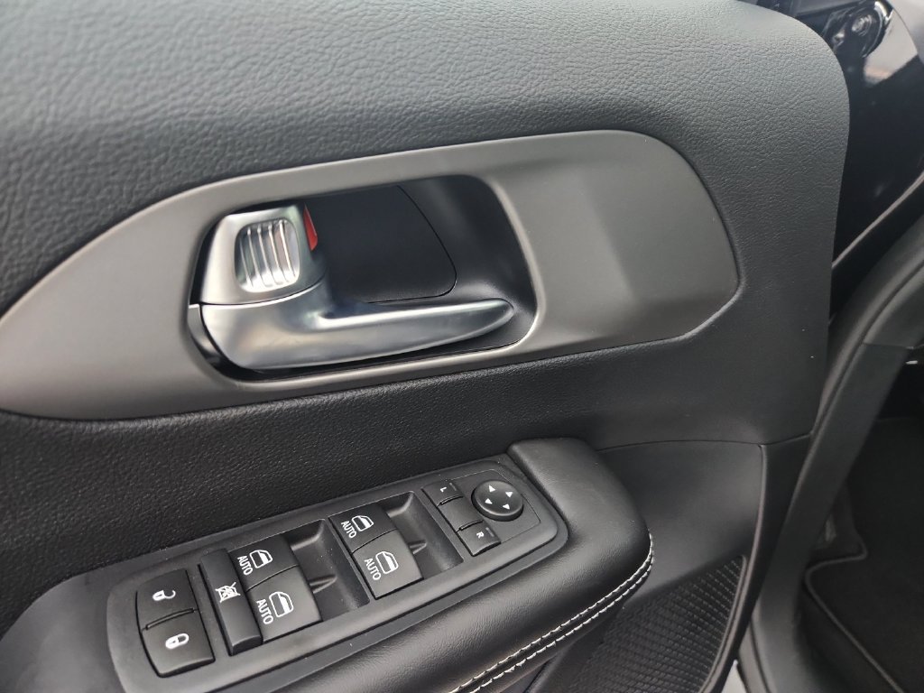 New 2027 Chrysler Pacifica LX FWD image 20